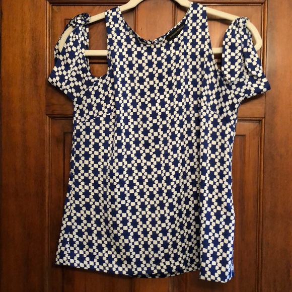 Banana Republic off shoulder top - Picture 1 of 2